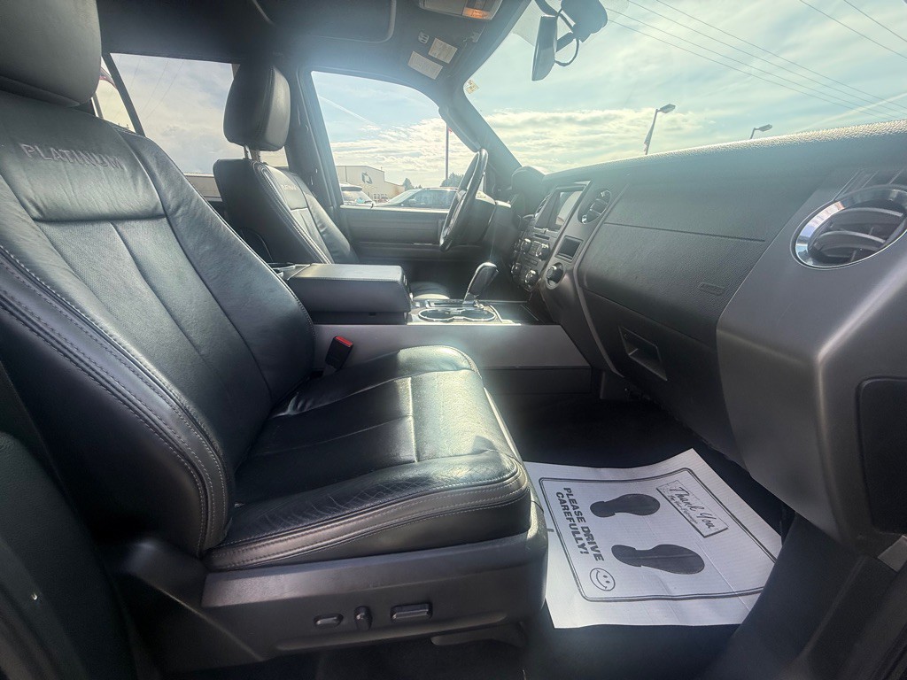 2016 Ford Expedition Image 8