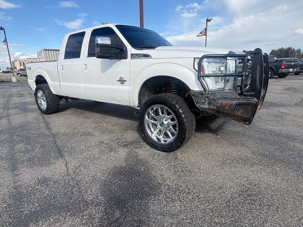 2015 Ford F-250 Image 2