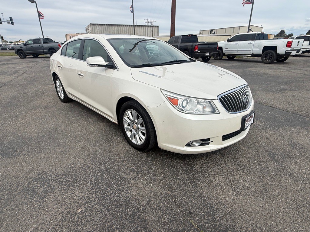 2013 Buick Lacrosse Image 2