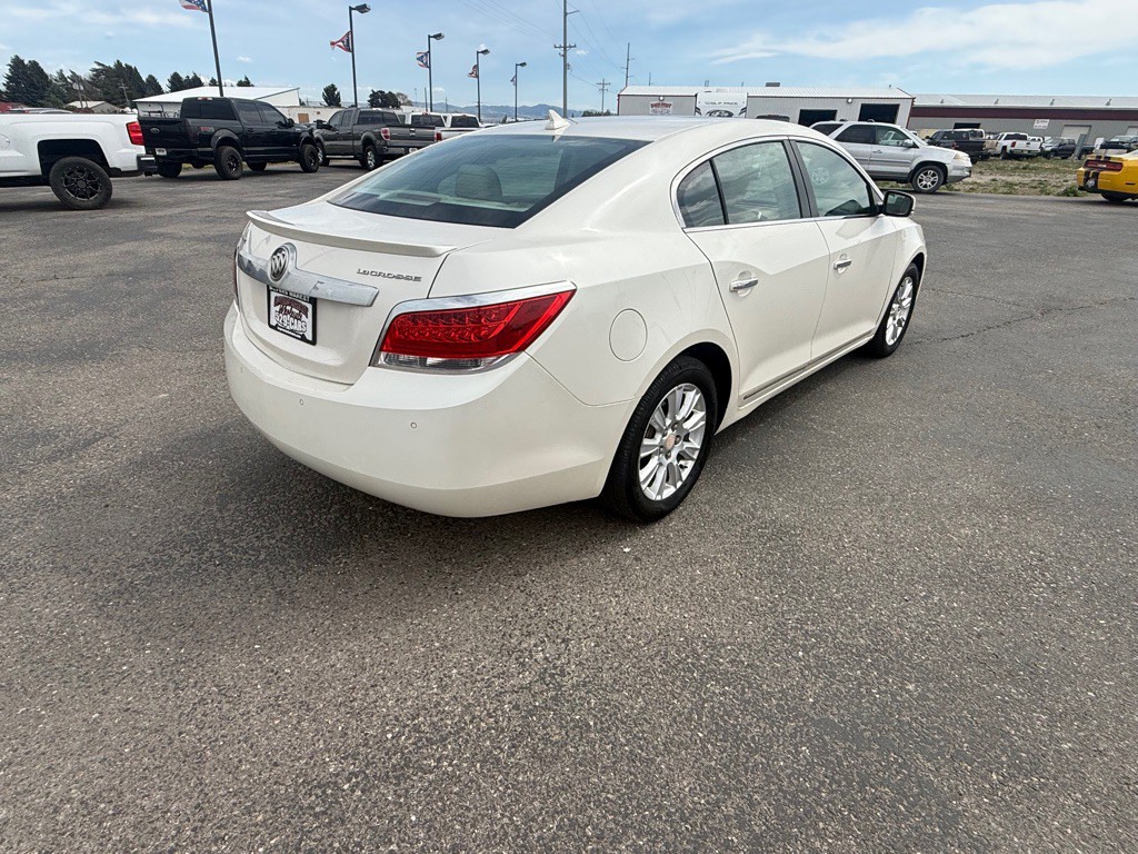 2013 Buick Lacrosse Image 4