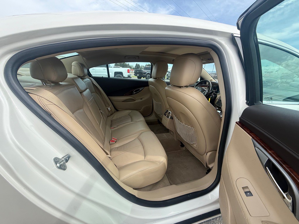 2013 Buick Lacrosse Image 8