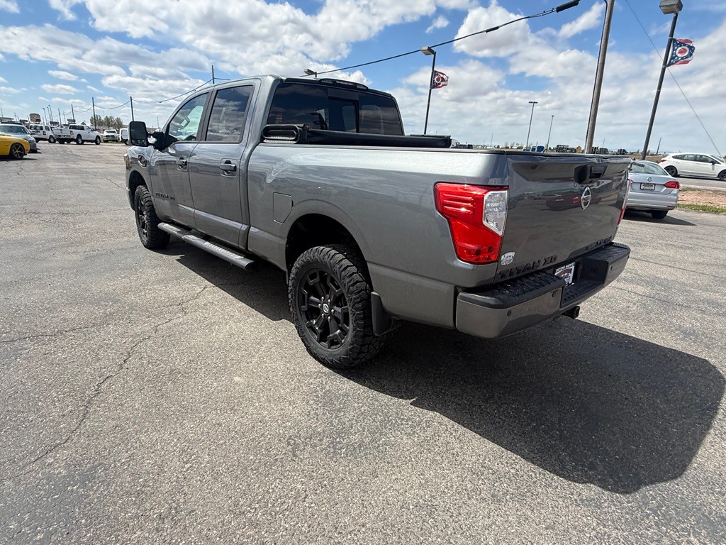 2018 Nissan Titan Image 4