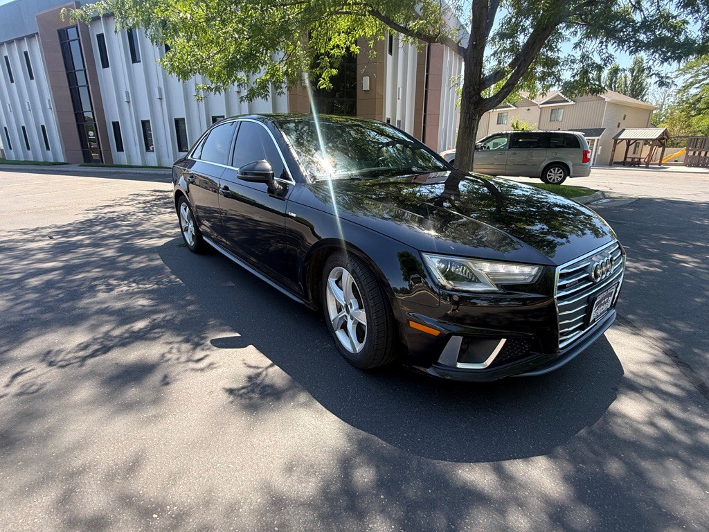 2019 Audi A4 Image 2