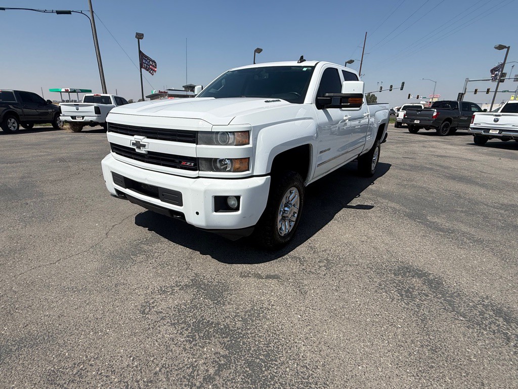 2015 Chevrolet Silverado 1500 Image 1