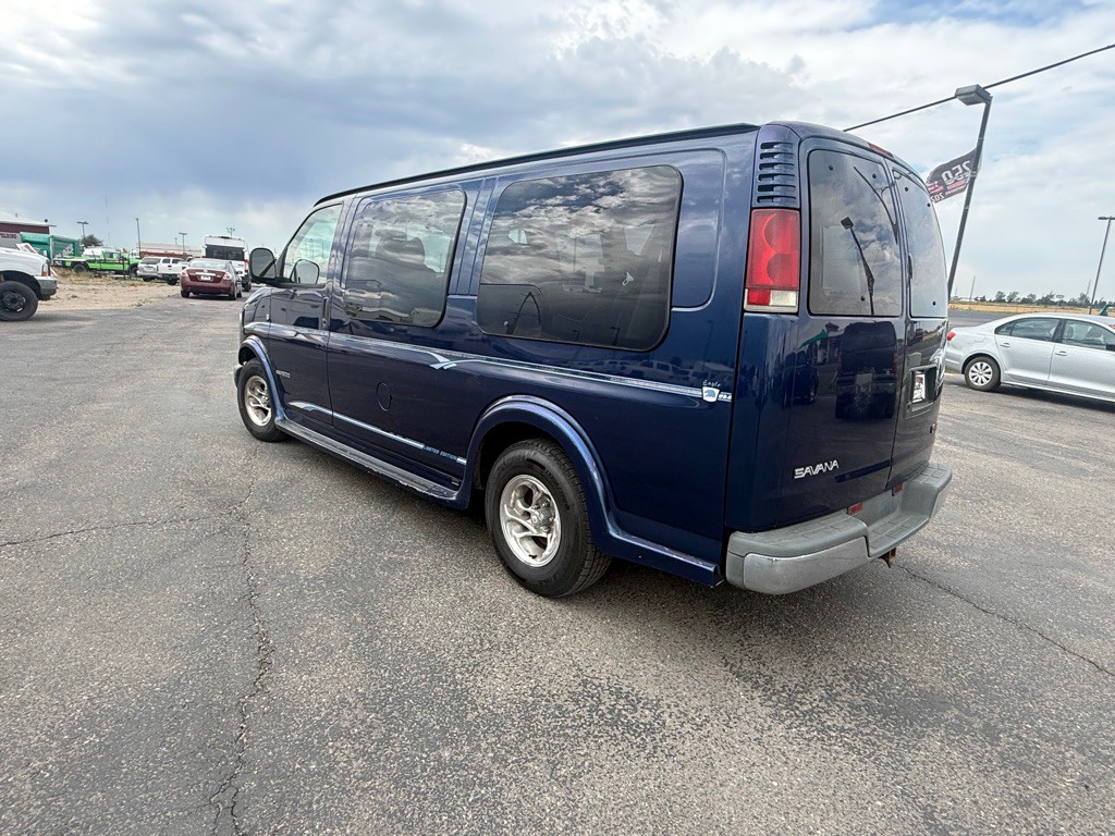 2000 GMC Savana Image 4