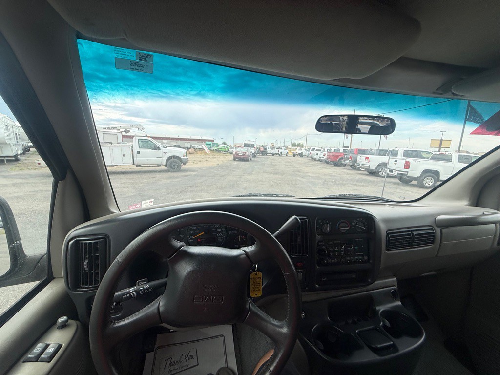 2000 GMC Savana Image 14