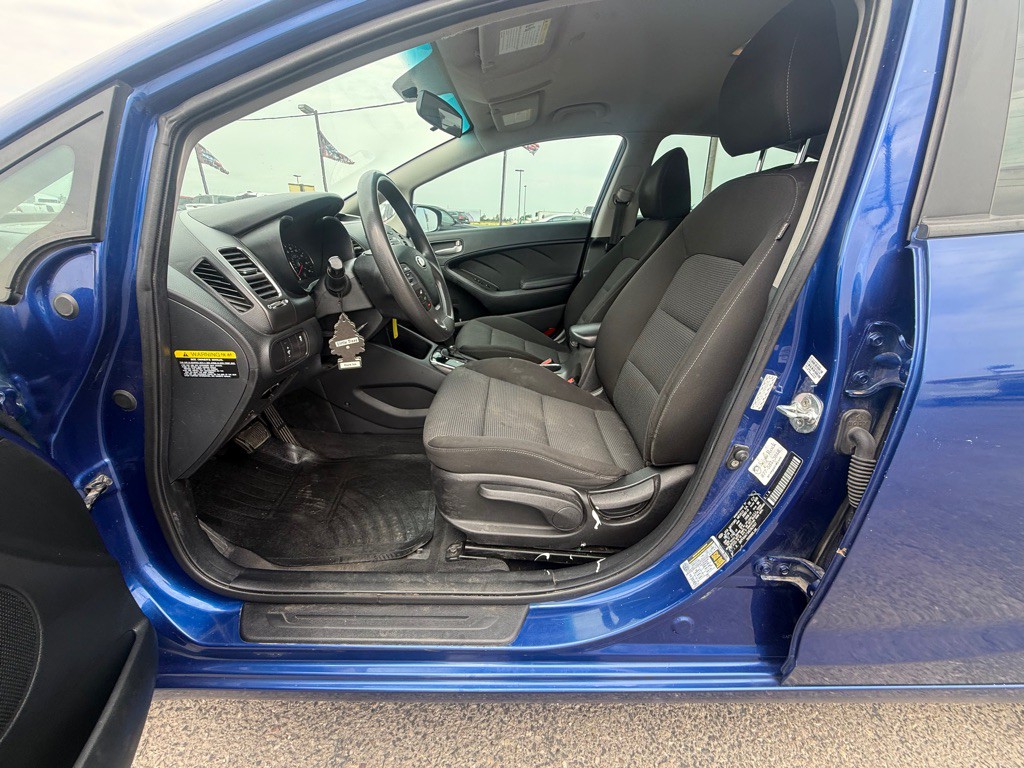 2017 Kia Forte Image 7