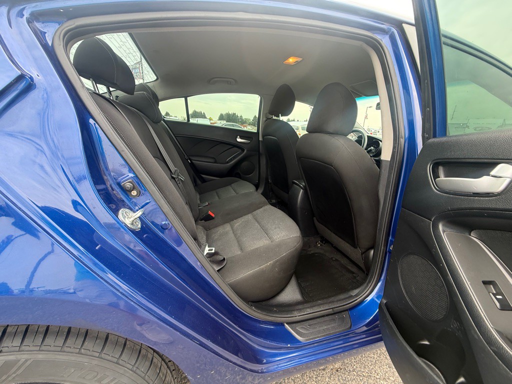 2017 Kia Forte Image 10