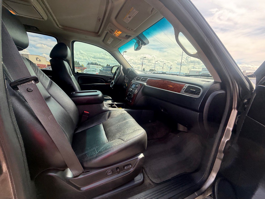2012 Chevrolet Tahoe Image 8