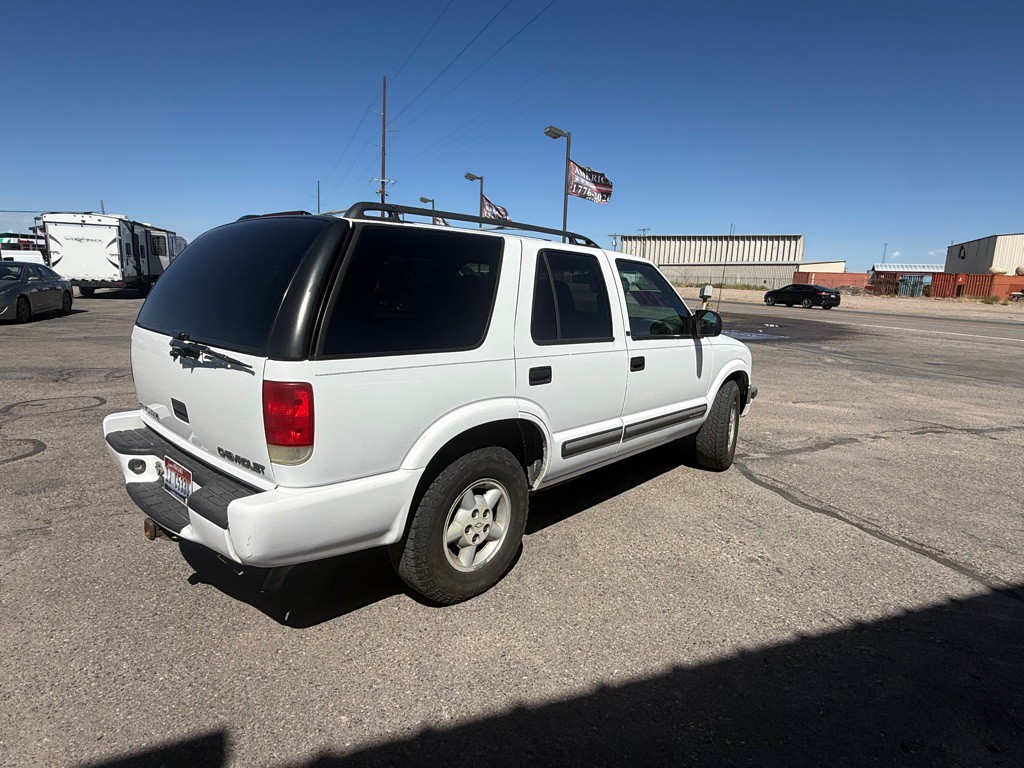 2000 Chevrolet Blazer Image 5