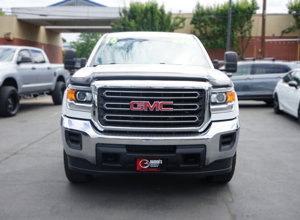2016 GMC Sierra Image 2