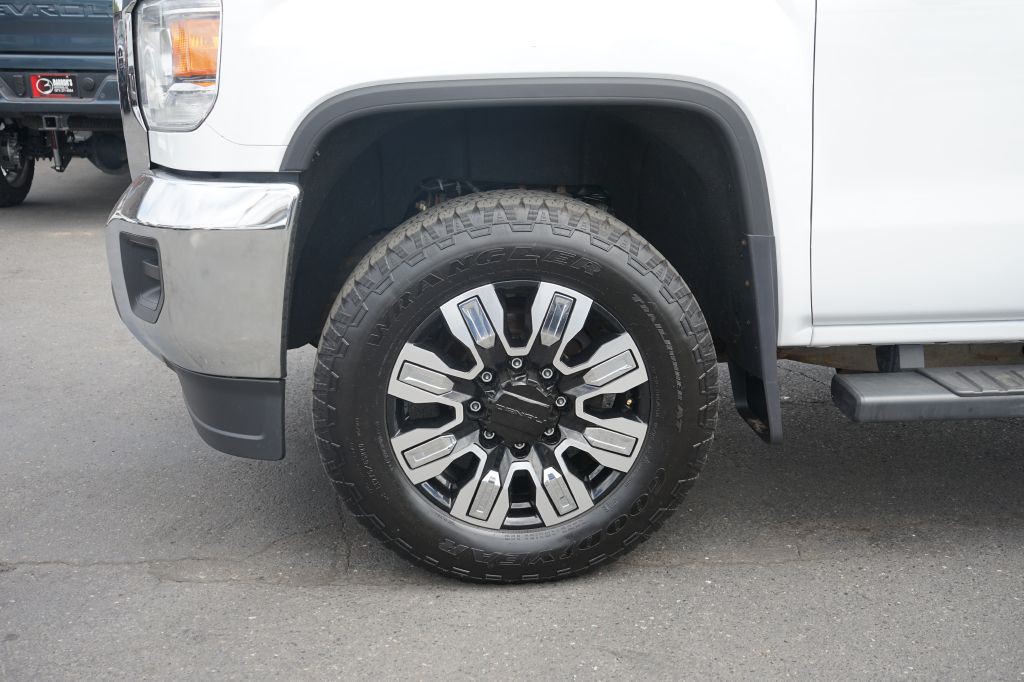 2016 GMC Sierra Image 9