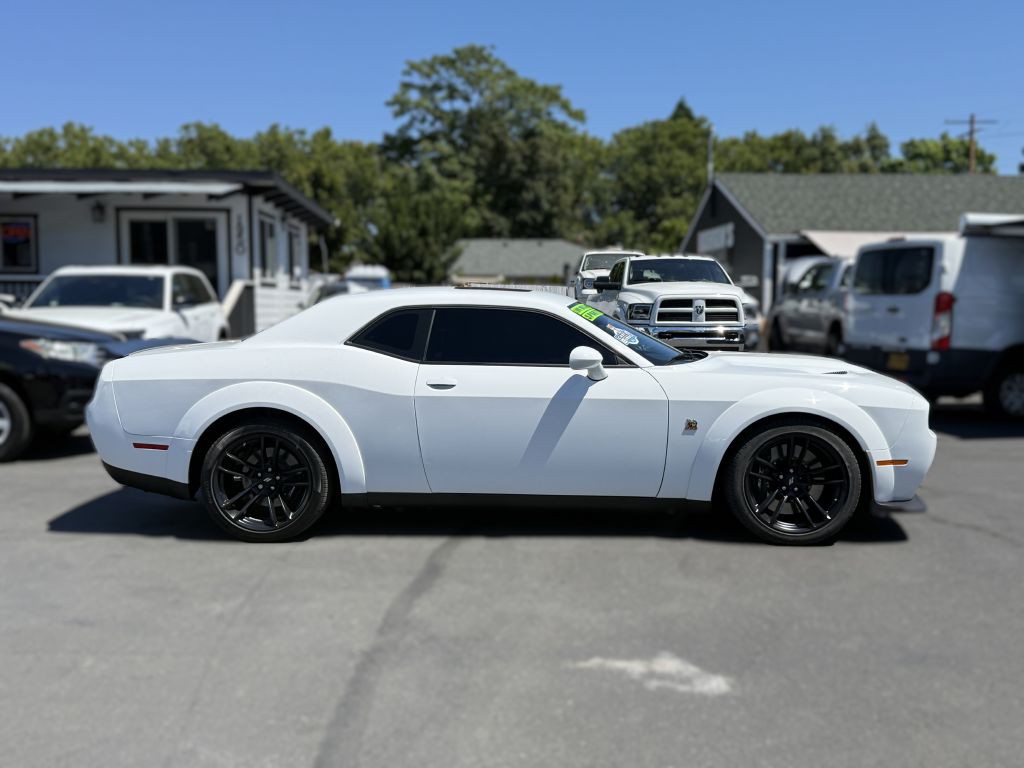 2021 Dodge Challenger Image 8