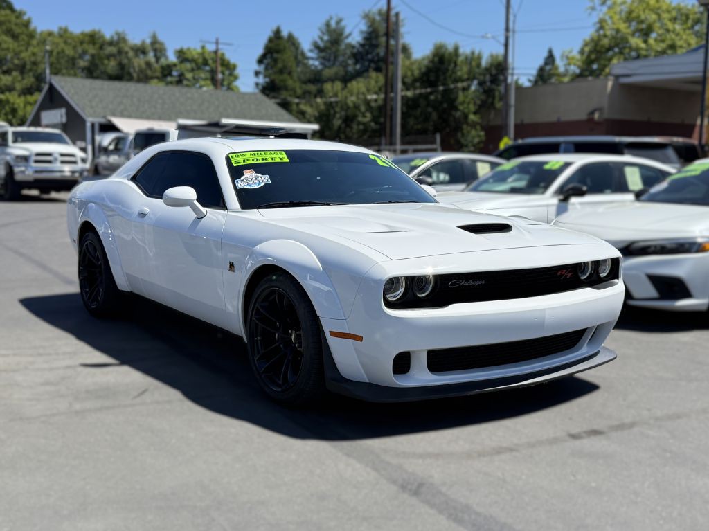 2021 Dodge Challenger Image 9