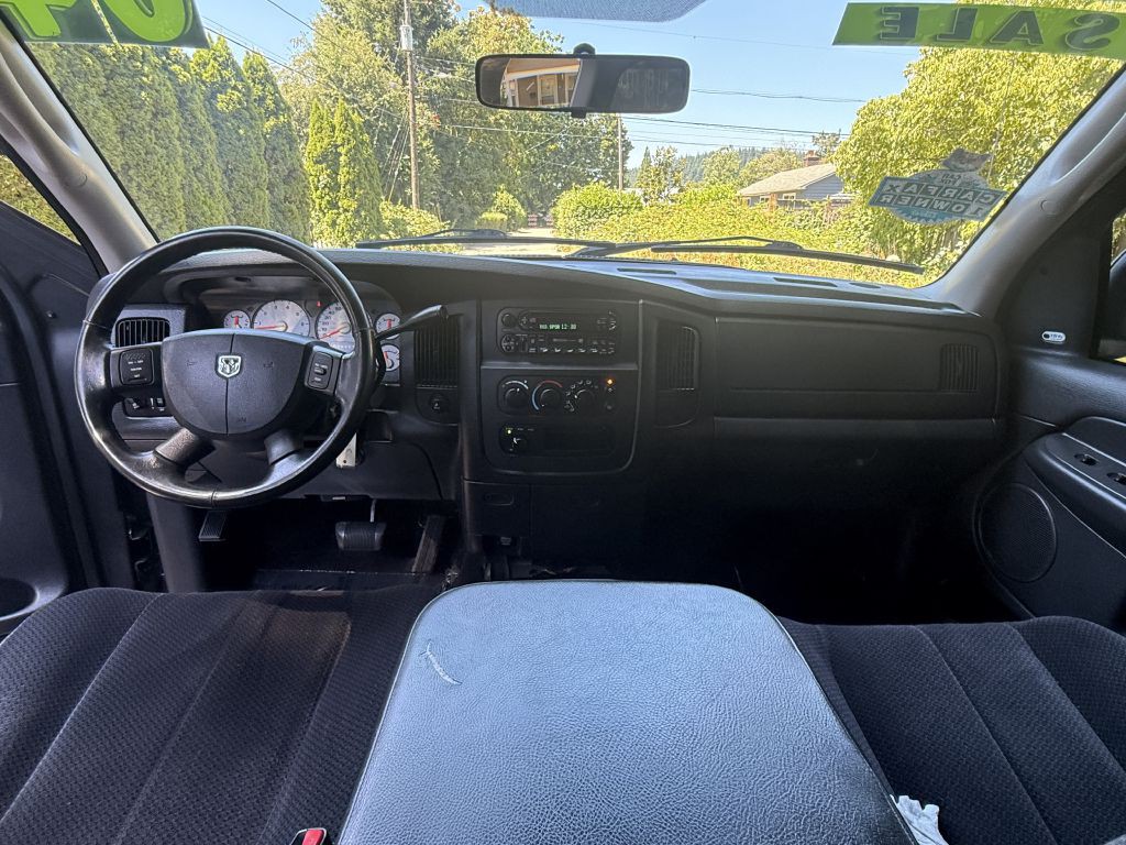 2004 Dodge Ram 1500 Image 13