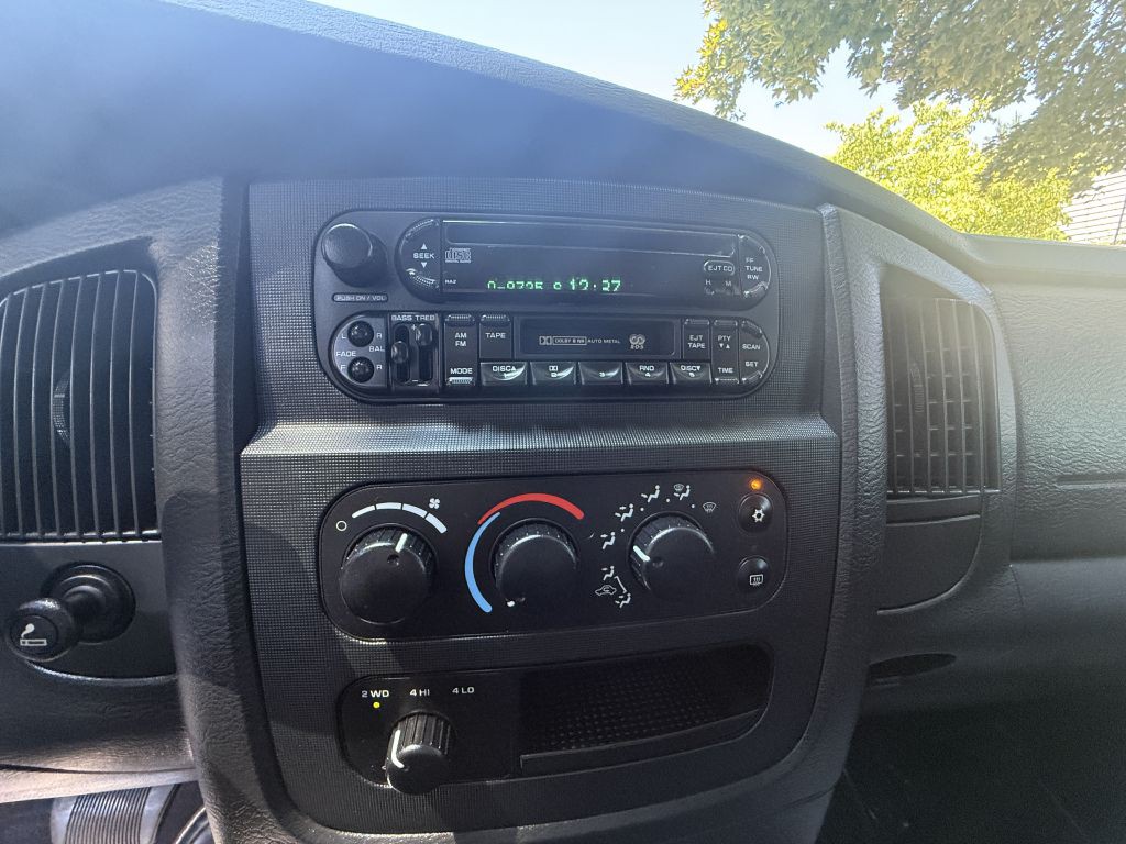 2004 Dodge Ram 1500 Image 14