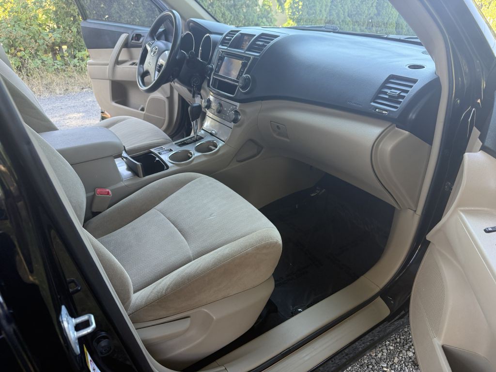 2013 Toyota Highlander Image 14