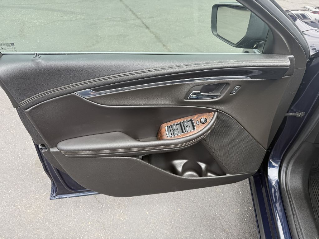 2015 Chevrolet Impala Image 9