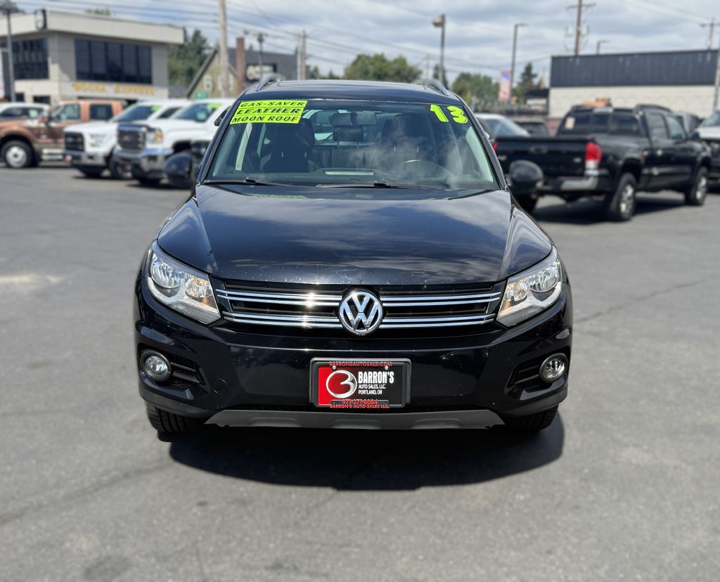 2013 Volkswagen Tiguan Image 2