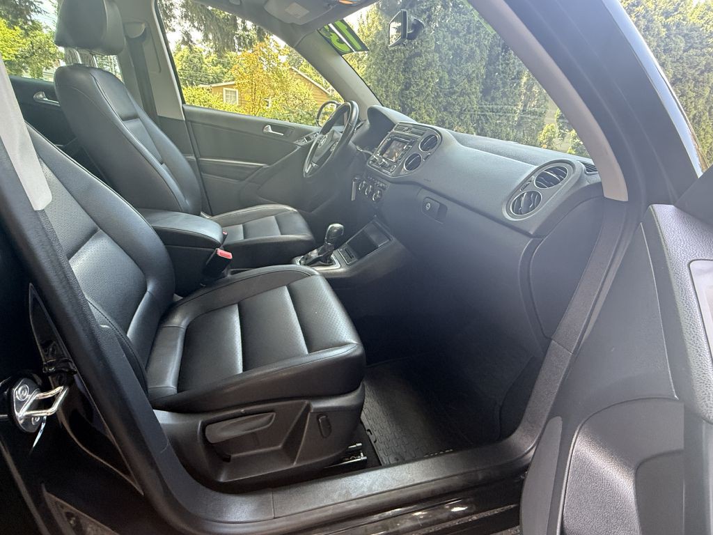 2013 Volkswagen Tiguan Image 16