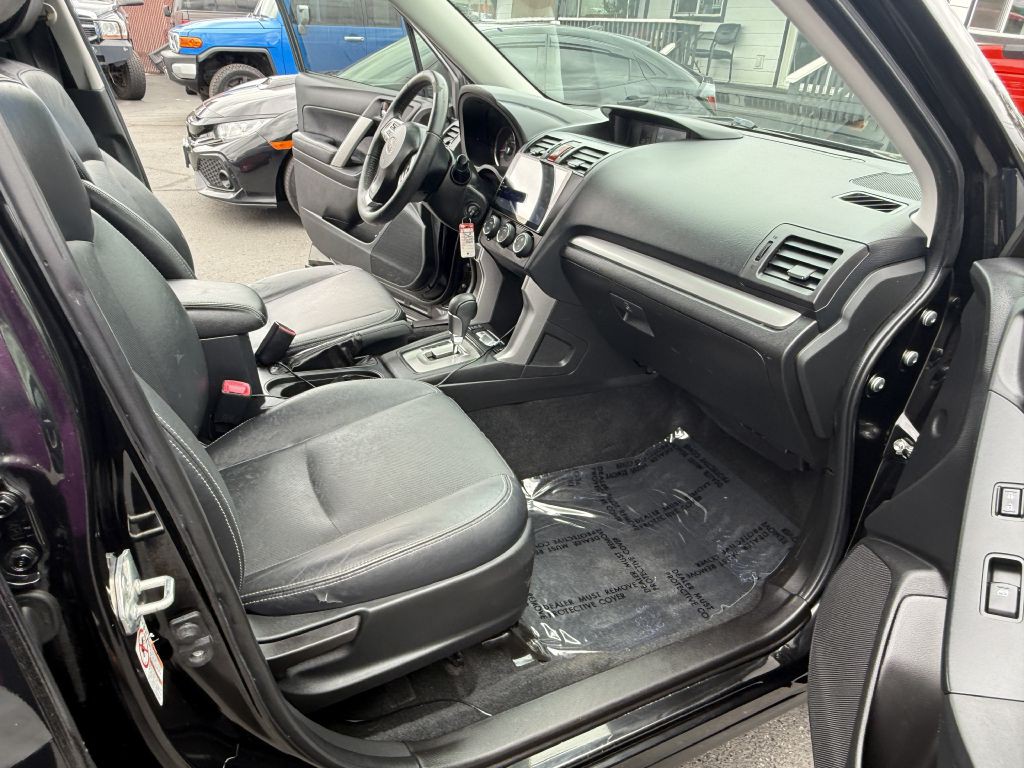 2015 Subaru Forester Image 16