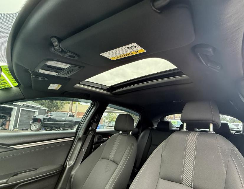 2017 Honda Civic Image 13
