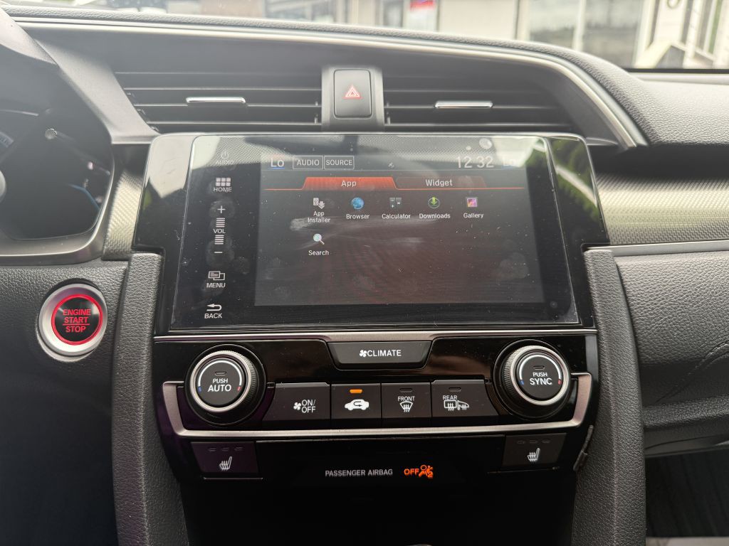 2017 Honda Civic Image 15