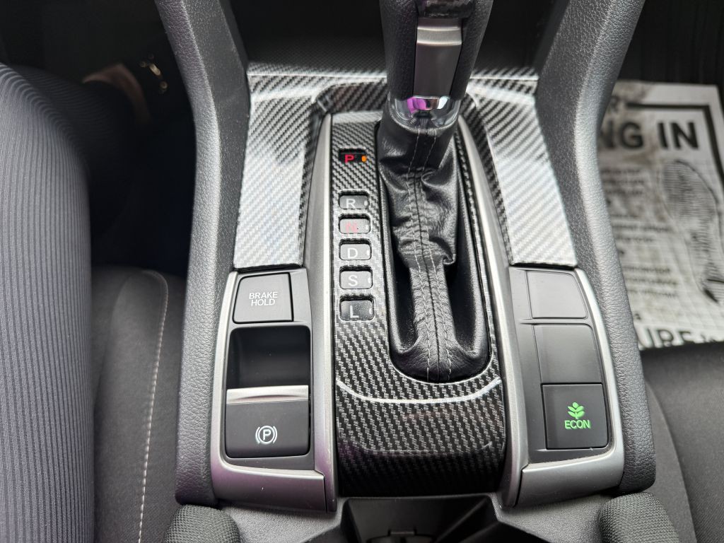 2017 Honda Civic Image 16