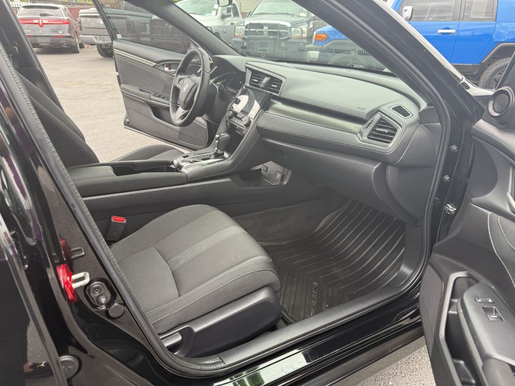 2017 Honda Civic Image 17