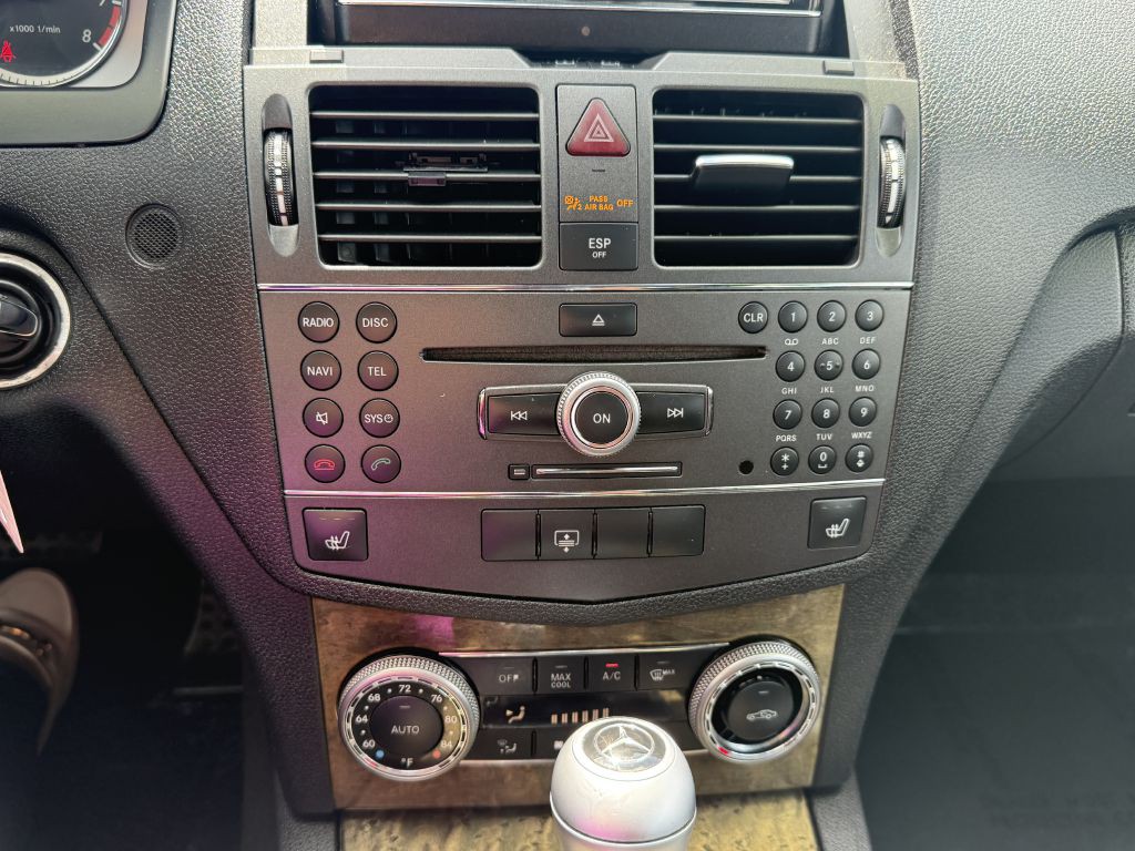 2010 Mercedes-Benz C-Class Image 14