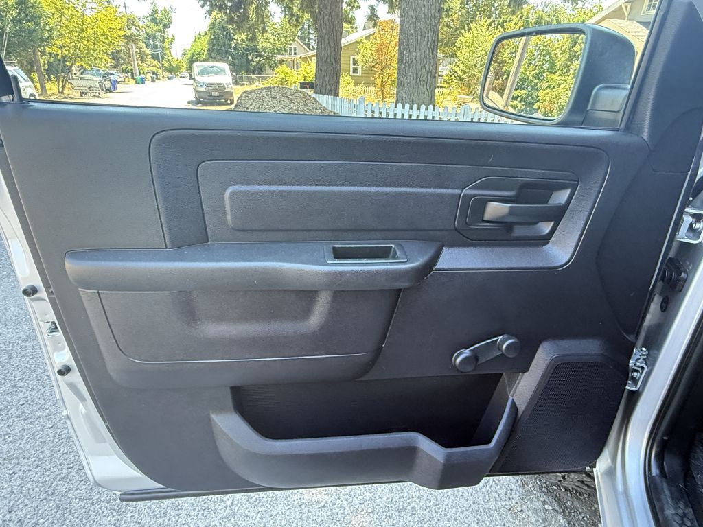 2016 RAM 1500 Image 11