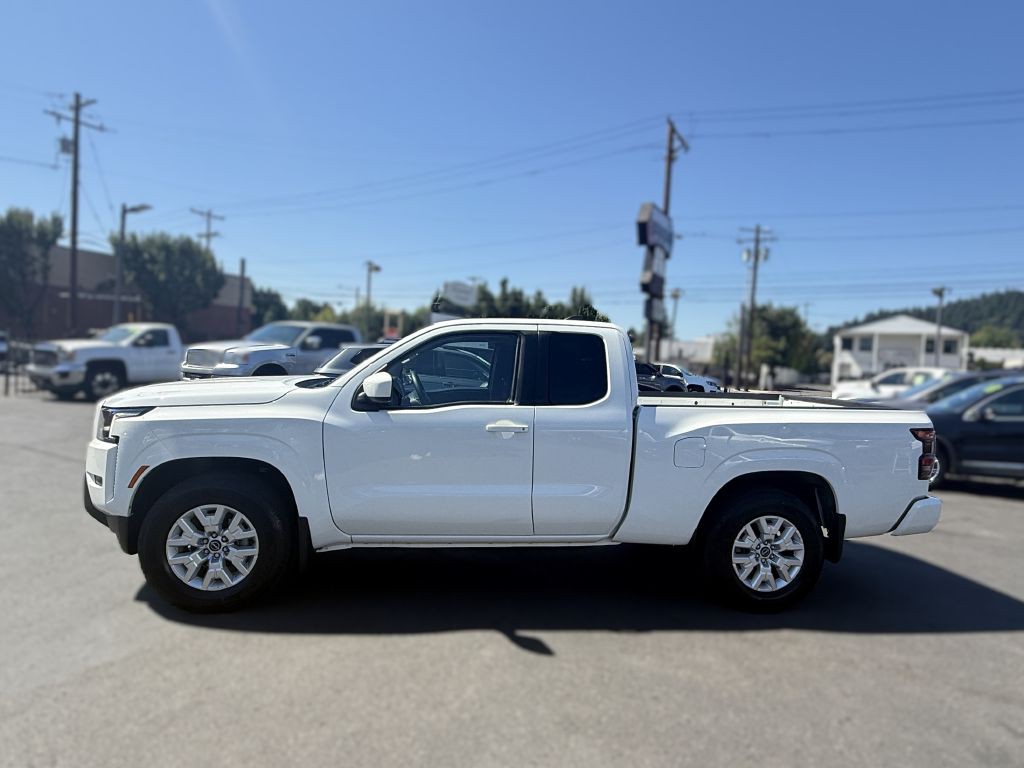 2022 Nissan Frontier Image 3
