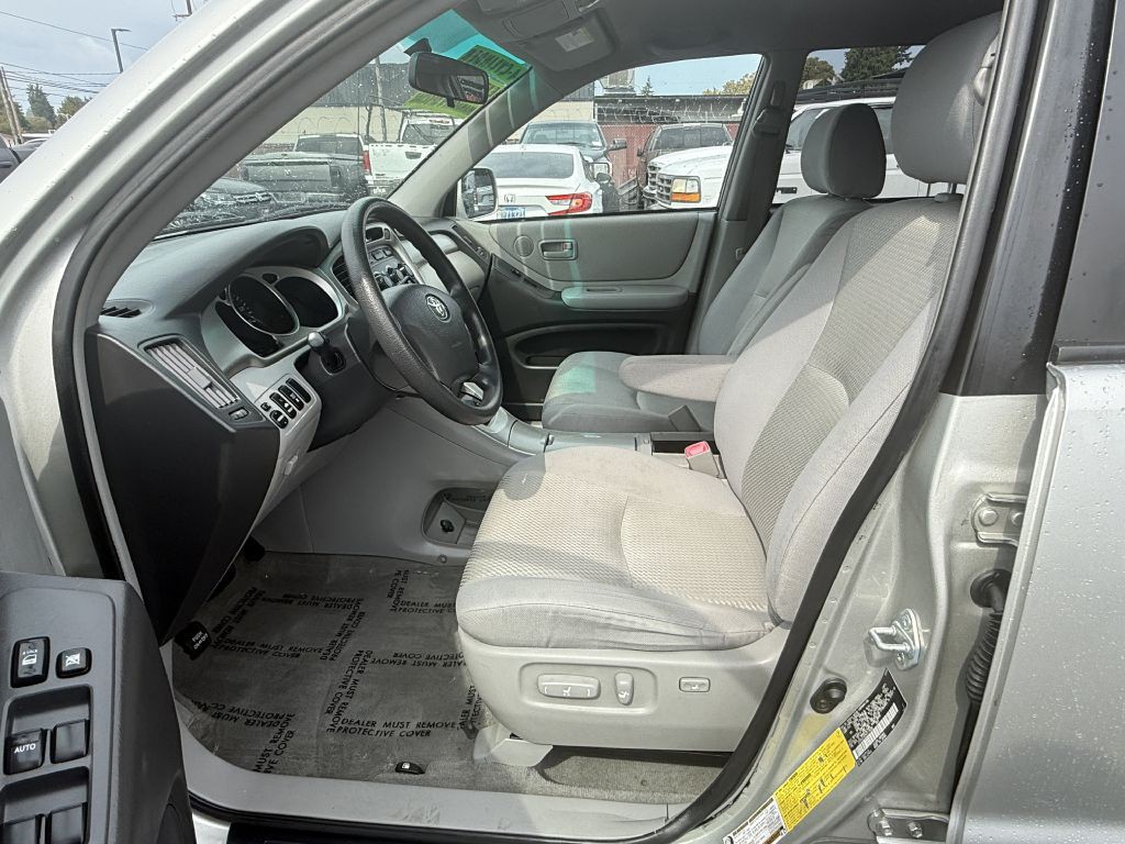 2005 Toyota Highlander Image 11