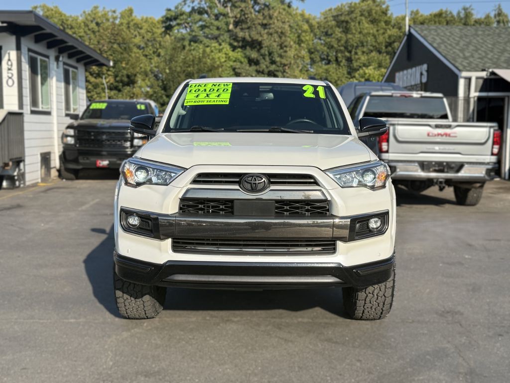2021 Toyota 4Runner Image 2