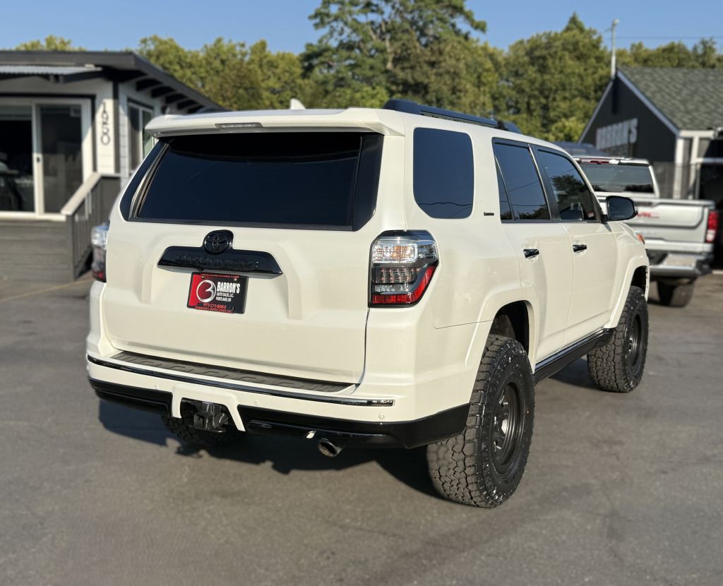 2021 Toyota 4Runner Image 6