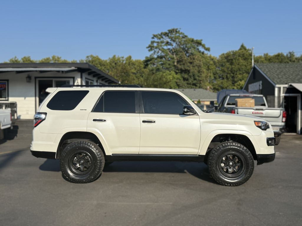 2021 Toyota 4Runner Image 7