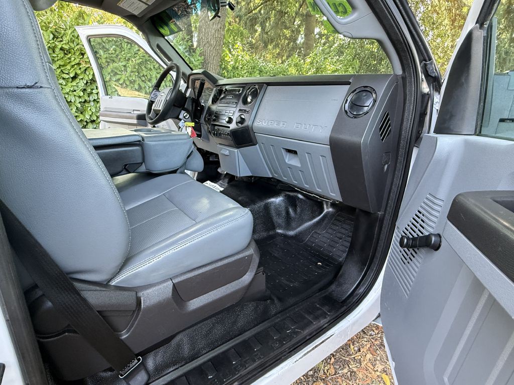 2016 Ford F-350 Image 14