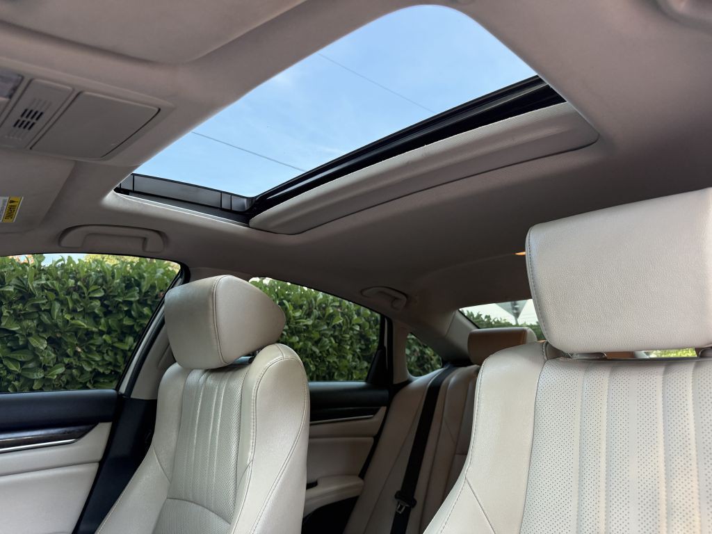 2021 Honda Accord Image 11