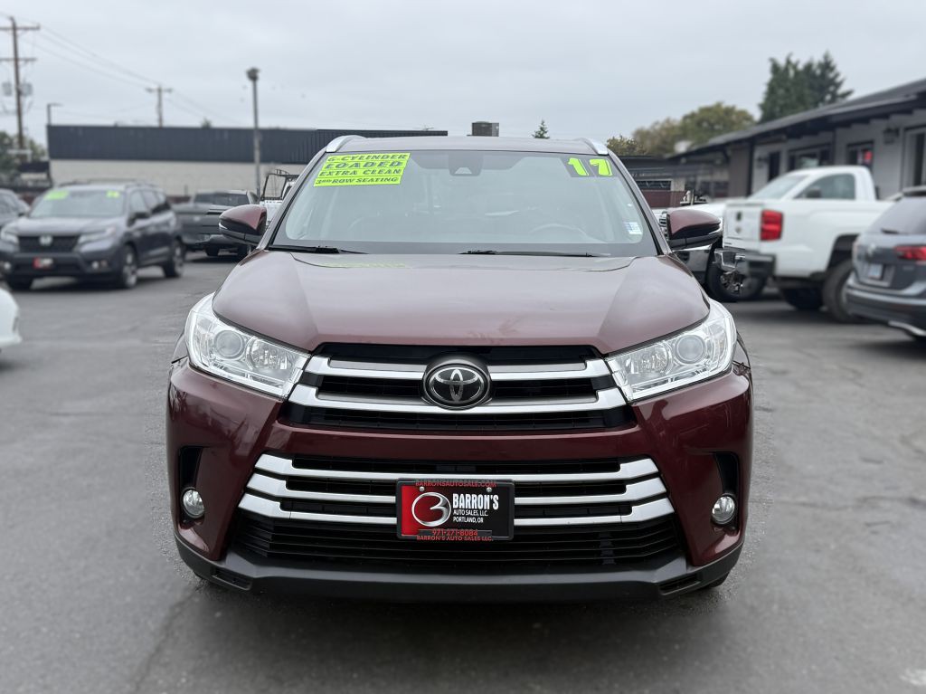 2017 Toyota Highlander Image 2
