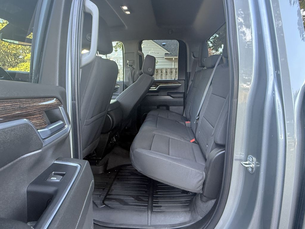 2024 GMC Sierra Image 12