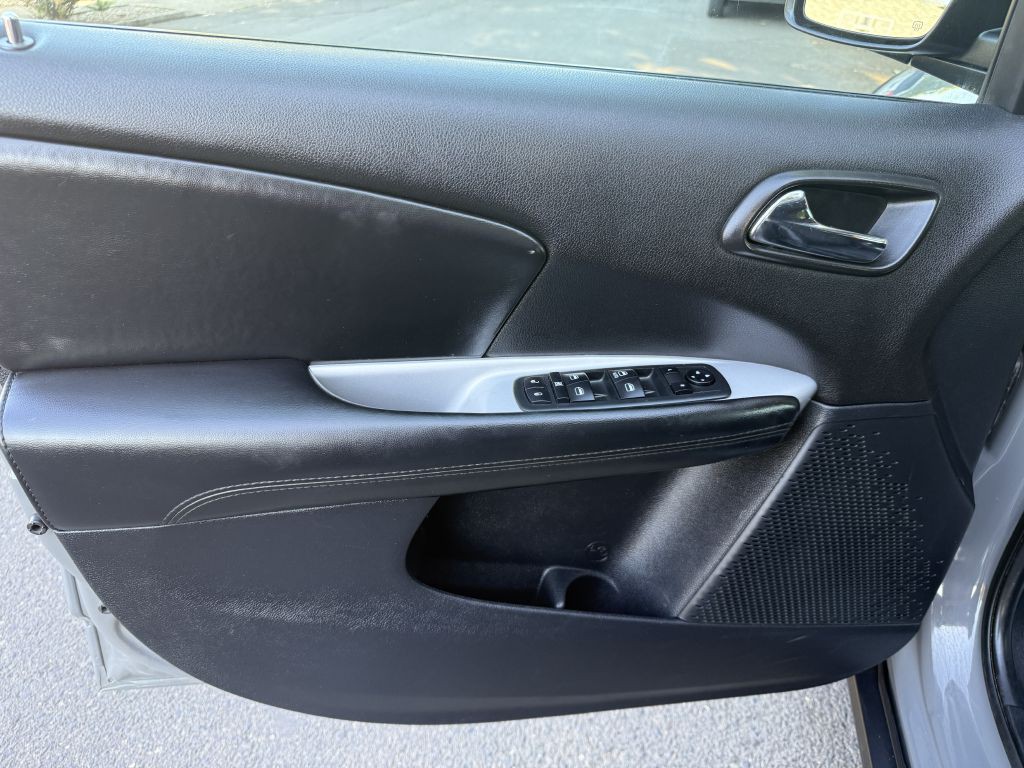 2020 Dodge Journey Image 9