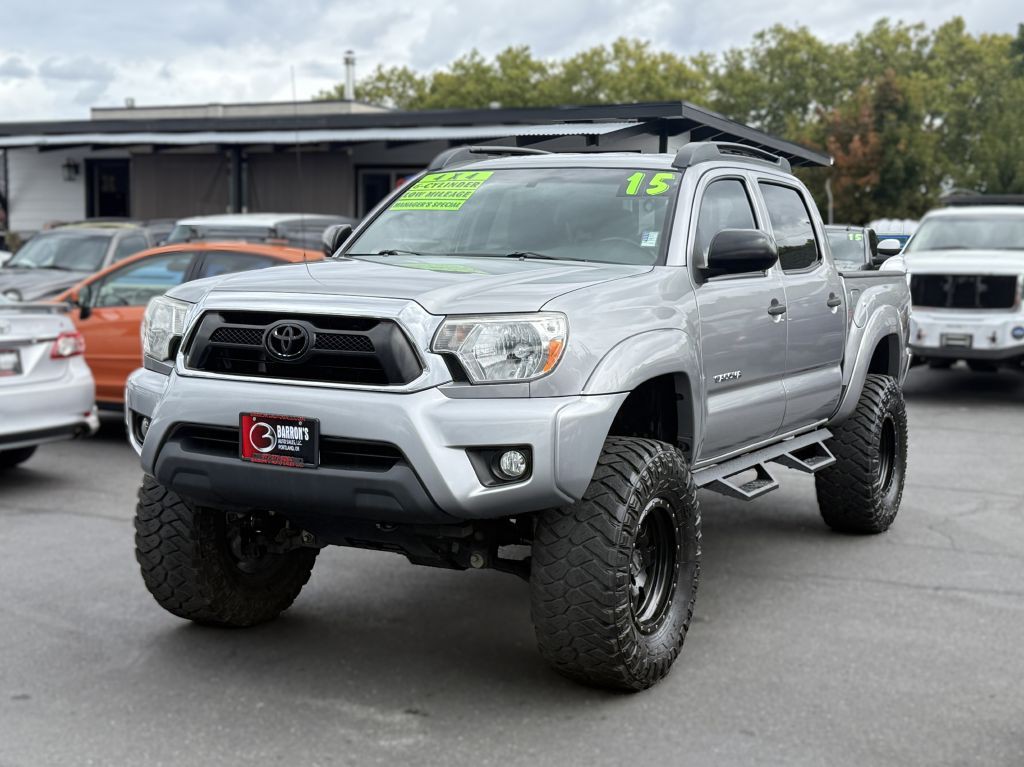 2015 Toyota Tacoma Image 1