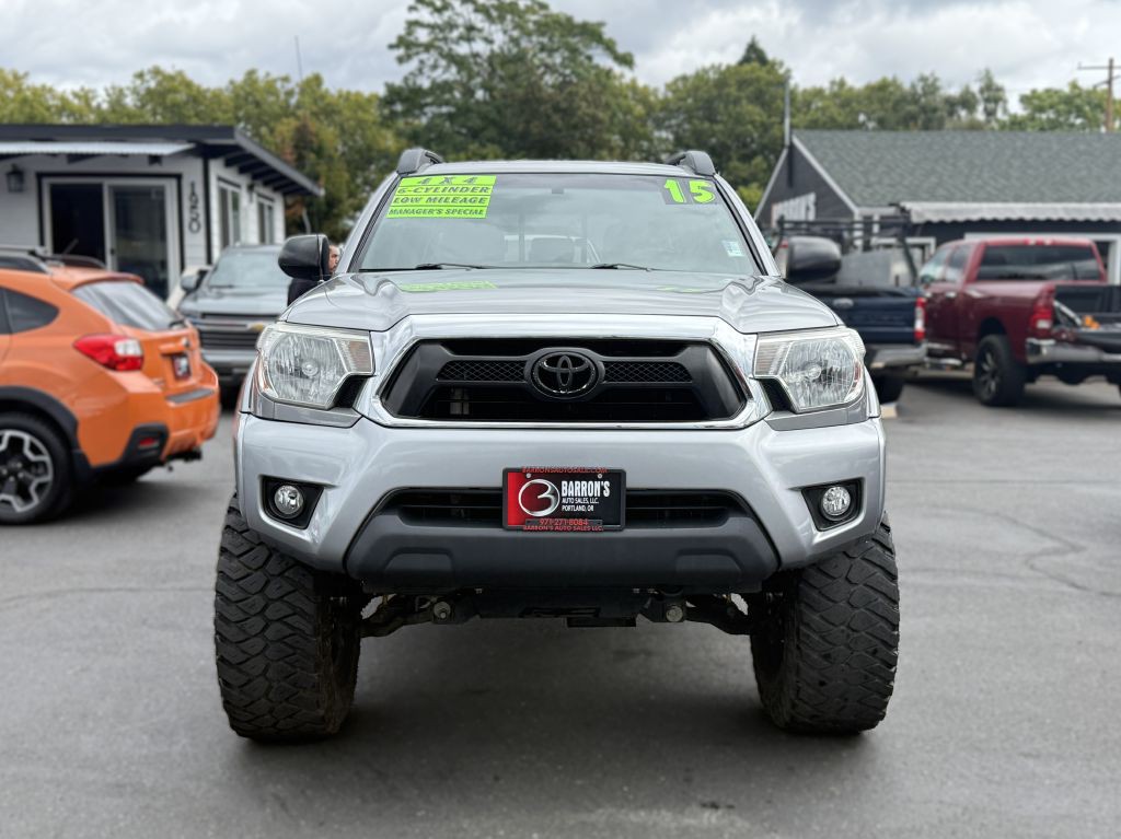 2015 Toyota Tacoma Image 2