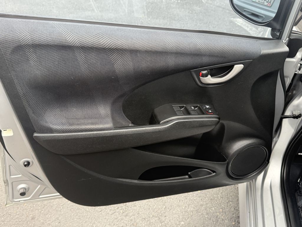 2011 Honda Fit Image 9