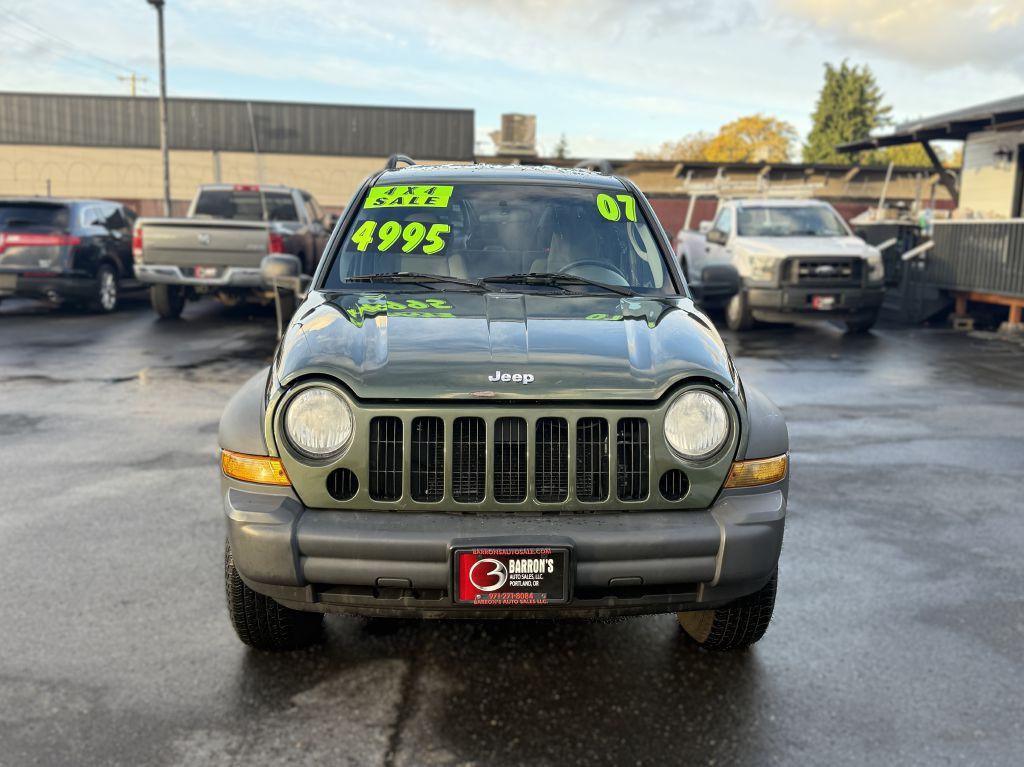 2007 Jeep Liberty Image 2