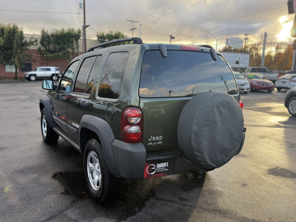 2007 Jeep Liberty Image 4