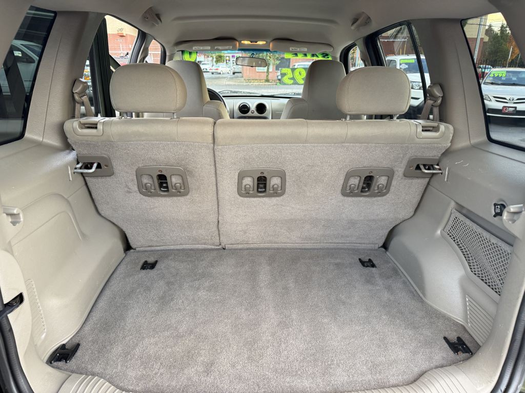 2007 Jeep Liberty Image 12