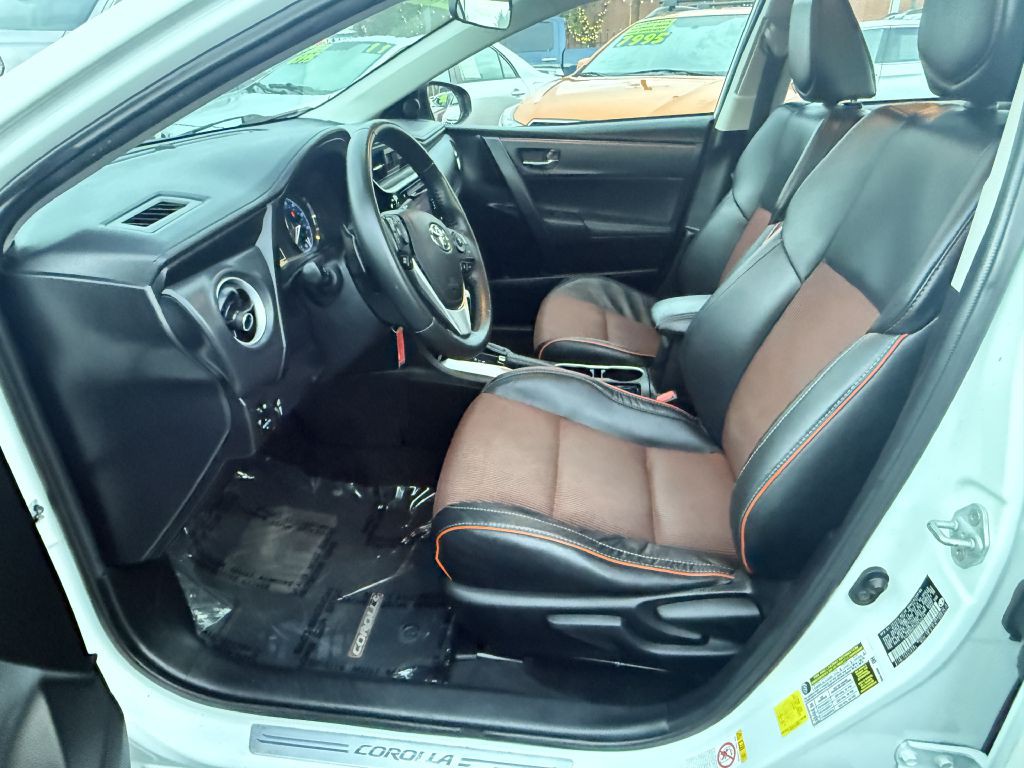 2017 Toyota Corolla Image 9