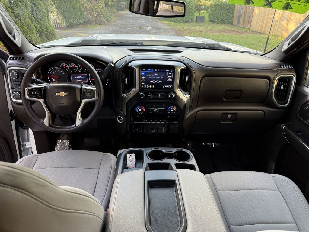 2020 Chevrolet Silverado 1500 Image 11