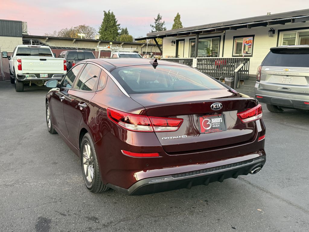 2020 Kia Optima Image 4